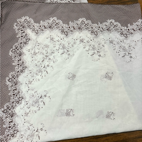 Madina Scarf 🧣 - Picture 2 of 11